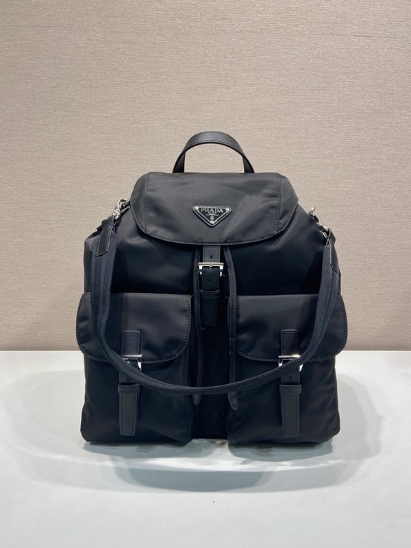 프라다 리나일론 백팩 블랙 2VZ110A